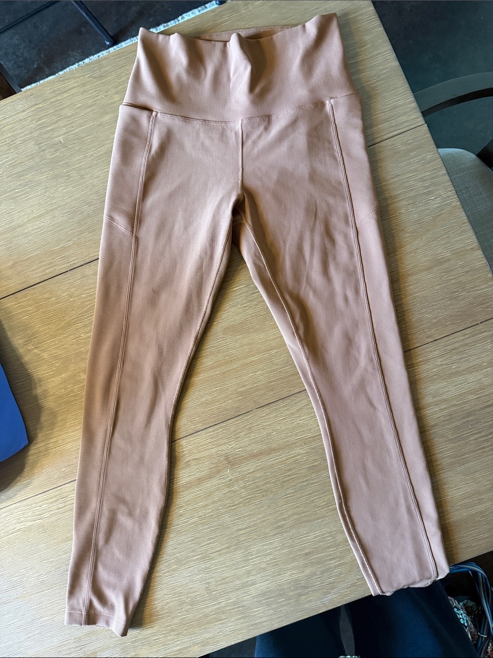 High-Rise Sculpting Leggings in Mauve Beige